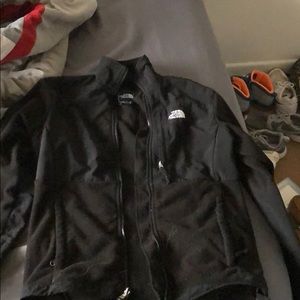 Black north face (size medium)